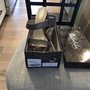 Brand new Italian Shoes Size 9